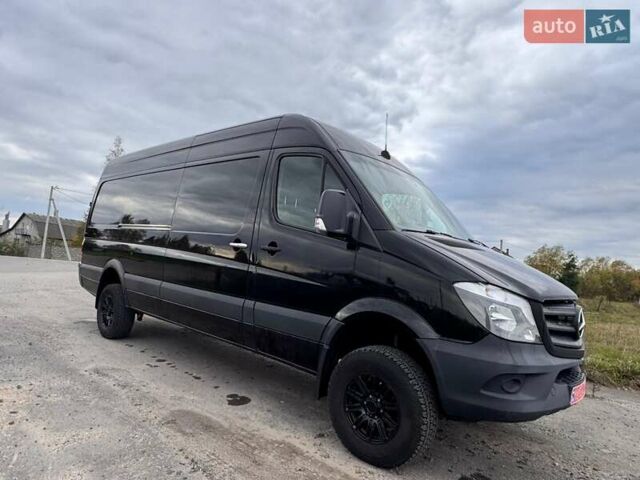 Черный Мерседес Sprinter, объемом двигателя 30 л и пробегом 194 тыс. км за 37300 $, фото 4 на Automoto.ua