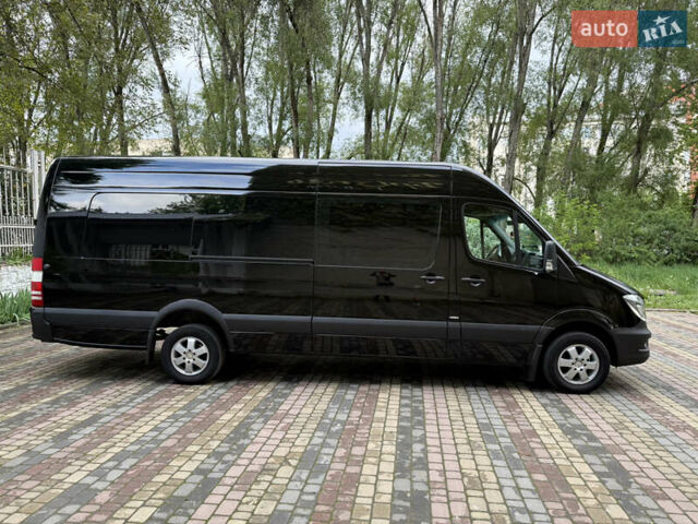 Черный Мерседес Sprinter, объемом двигателя 3 л и пробегом 370 тыс. км за 41871 $, фото 17 на Automoto.ua