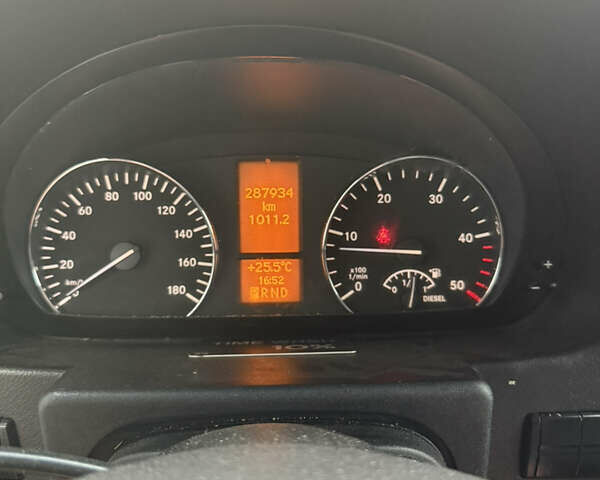 Черный Мерседес Sprinter, объемом двигателя 0 л и пробегом 287 тыс. км за 23500 $, фото 13 на Automoto.ua