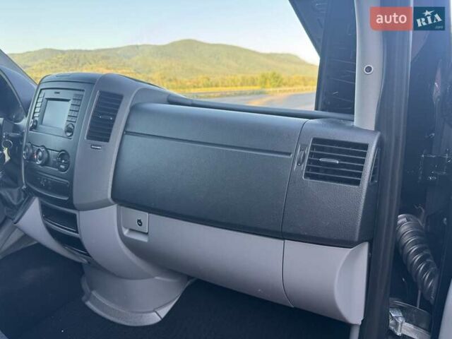 Чорний Мерседес Sprinter, об'ємом двигуна 2.2 л та пробігом 245 тис. км за 21500 $, фото 22 на Automoto.ua