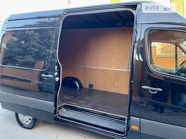 Черный Мерседес Sprinter, объемом двигателя 2.2 л и пробегом 253 тыс. км за 19999 $, фото 33 на Automoto.ua