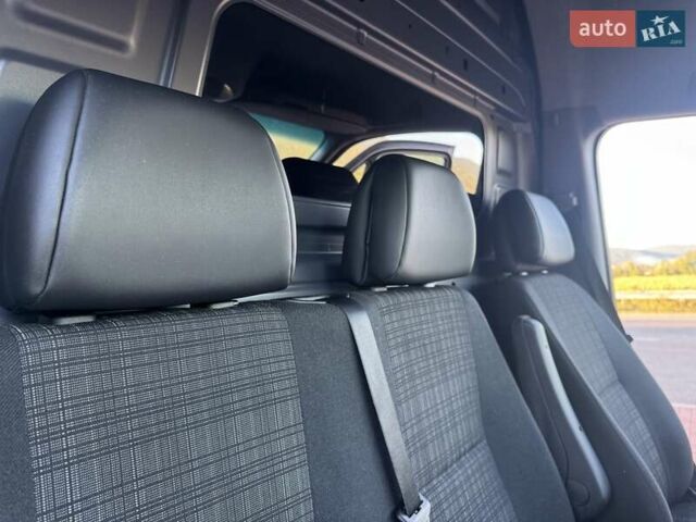 Чорний Мерседес Sprinter, об'ємом двигуна 2.2 л та пробігом 245 тис. км за 21500 $, фото 29 на Automoto.ua