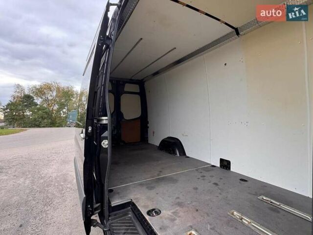 Черный Мерседес Sprinter, объемом двигателя 30 л и пробегом 194 тыс. км за 37300 $, фото 10 на Automoto.ua