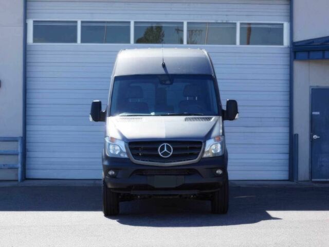 Черный Мерседес Sprinter, объемом двигателя 3 л и пробегом 79 тыс. км за 10000 $, фото 1 на Automoto.ua
