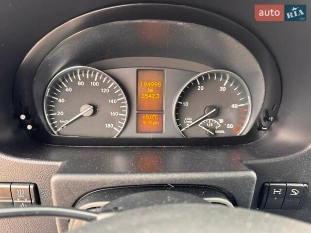 Черный Мерседес Sprinter, объемом двигателя 30 л и пробегом 194 тыс. км за 37300 $, фото 16 на Automoto.ua