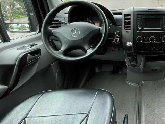 Мерседес Sprinter 2016 в Житомире на Automoto.ua Черный Мерседес Sprinter, объемом двигателя 2.1 л и пробегом 74 тыс. км за 6900 $, фото 6 на Automoto.ua