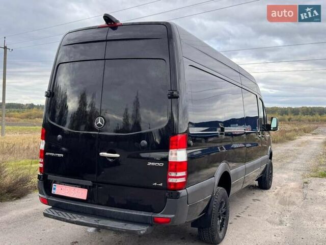 Черный Мерседес Sprinter, объемом двигателя 30 л и пробегом 194 тыс. км за 37300 $, фото 3 на Automoto.ua