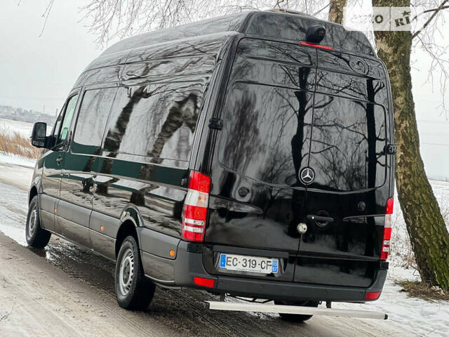 Черный Мерседес Sprinter, объемом двигателя 0 л и пробегом 294 тыс. км за 32000 $, фото 22 на Automoto.ua