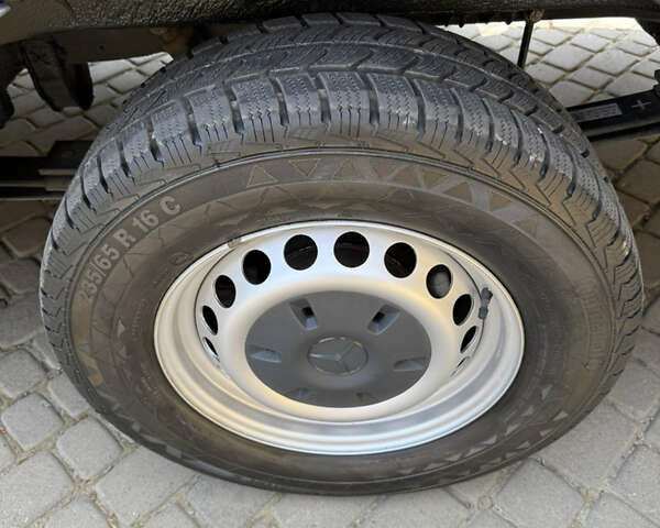 Черный Мерседес Sprinter, объемом двигателя 2.2 л и пробегом 292 тыс. км за 23900 $, фото 18 на Automoto.ua