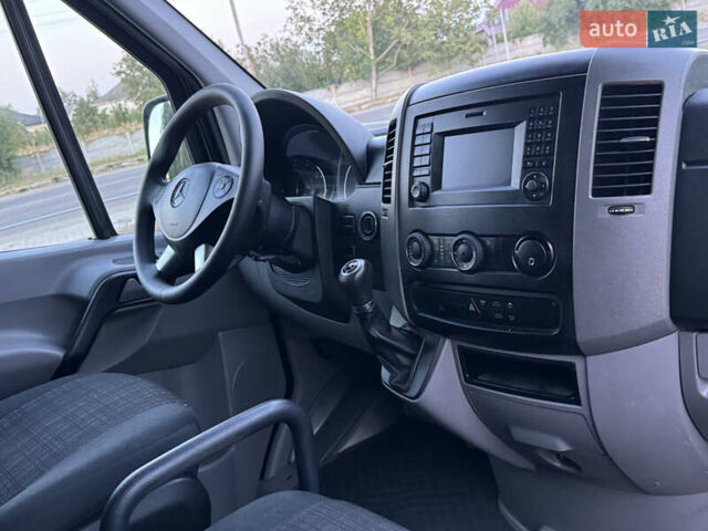 Чорний Мерседес Sprinter, об'ємом двигуна 2.2 л та пробігом 366 тис. км за 24000 $, фото 39 на Automoto.ua