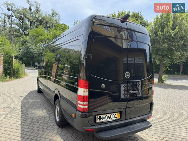 Черный Мерседес Sprinter, объемом двигателя 2.2 л и пробегом 292 тыс. км за 23900 $, фото 12 на Automoto.ua