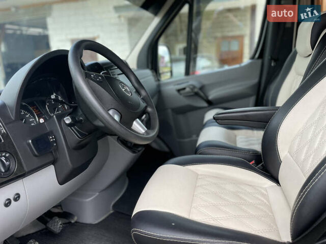 Черный Мерседес Sprinter, объемом двигателя 2.2 л и пробегом 480 тыс. км за 29200 $, фото 32 на Automoto.ua