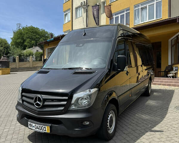 Черный Мерседес Sprinter, объемом двигателя 2.2 л и пробегом 292 тыс. км за 23900 $, фото 3 на Automoto.ua