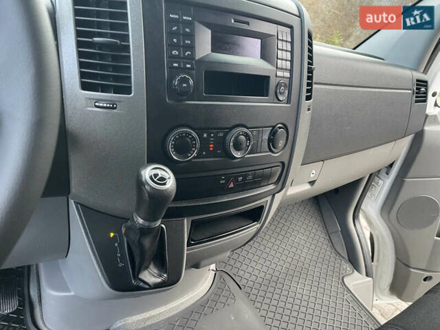 Чорний Мерседес Sprinter, об'ємом двигуна 2 л та пробігом 220 тис. км за 25000 $, фото 6 на Automoto.ua