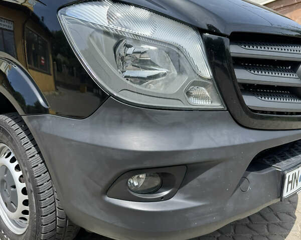 Черный Мерседес Sprinter, объемом двигателя 2.2 л и пробегом 292 тыс. км за 23900 $, фото 6 на Automoto.ua