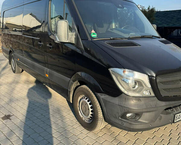 Черный Мерседес Sprinter, объемом двигателя 2.99 л и пробегом 419 тыс. км за 44700 $, фото 2 на Automoto.ua