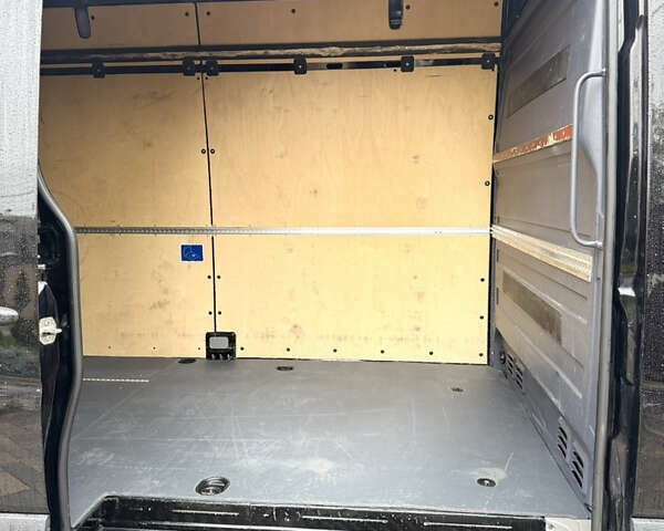 Черный Мерседес Sprinter, объемом двигателя 2.2 л и пробегом 337 тыс. км за 24900 $, фото 62 на Automoto.ua