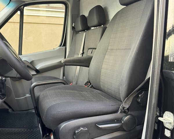 Черный Мерседес Sprinter, объемом двигателя 2.2 л и пробегом 284 тыс. км за 23900 $, фото 35 на Automoto.ua