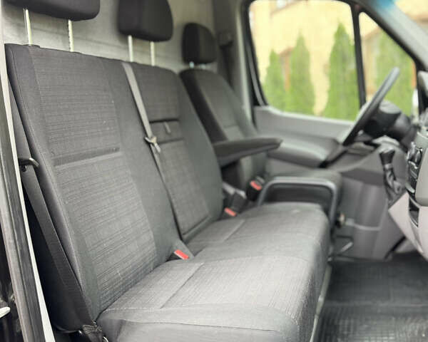 Черный Мерседес Sprinter, объемом двигателя 2.2 л и пробегом 337 тыс. км за 24900 $, фото 60 на Automoto.ua