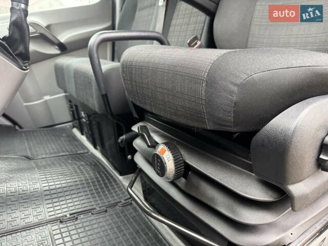 Черный Мерседес Sprinter, объемом двигателя 2.2 л и пробегом 337 тыс. км за 24900 $, фото 53 на Automoto.ua