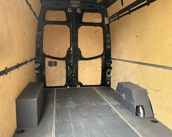 Черный Мерседес Sprinter, объемом двигателя 2.2 л и пробегом 337 тыс. км за 24900 $, фото 64 на Automoto.ua