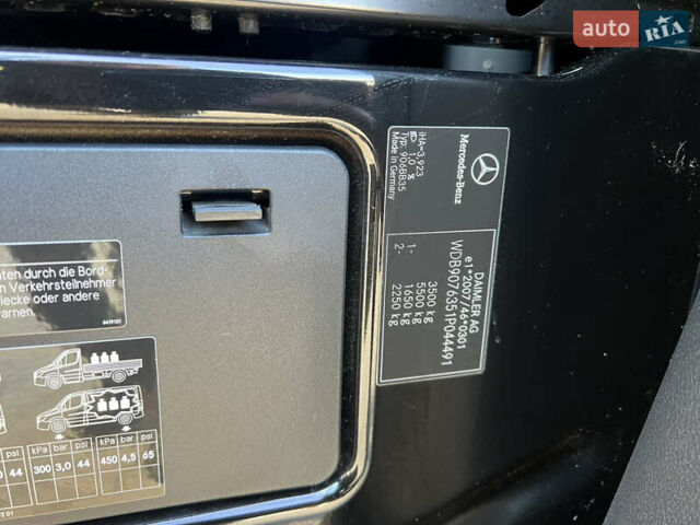 Чорний Мерседес Sprinter, об'ємом двигуна 0 л та пробігом 370 тис. км за 25800 $, фото 27 на Automoto.ua