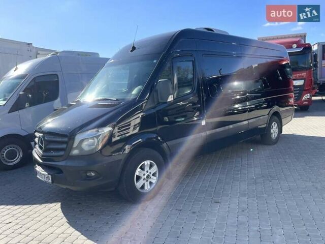 Черный Мерседес Sprinter, объемом двигателя 3 л и пробегом 350 тыс. км за 39900 $, фото 1 на Automoto.ua