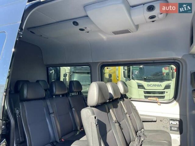 Черный Мерседес Sprinter, объемом двигателя 3 л и пробегом 350 тыс. км за 39900 $, фото 11 на Automoto.ua