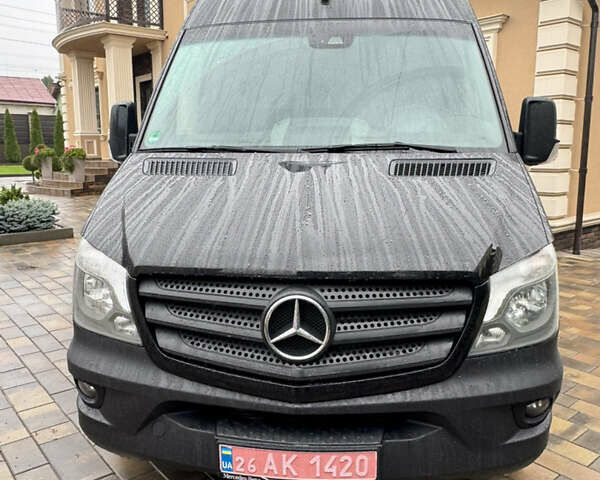 Черный Мерседес Sprinter, объемом двигателя 2.2 л и пробегом 337 тыс. км за 24900 $, фото 5 на Automoto.ua