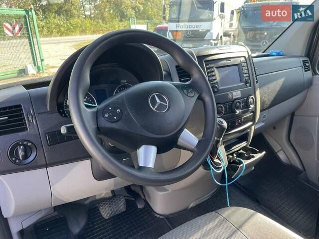 Черный Мерседес Sprinter, объемом двигателя 3 л и пробегом 350 тыс. км за 39900 $, фото 8 на Automoto.ua
