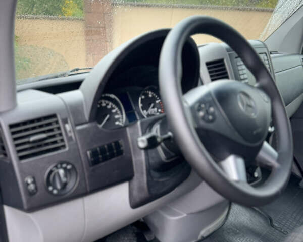 Черный Мерседес Sprinter, объемом двигателя 2.2 л и пробегом 337 тыс. км за 24900 $, фото 39 на Automoto.ua