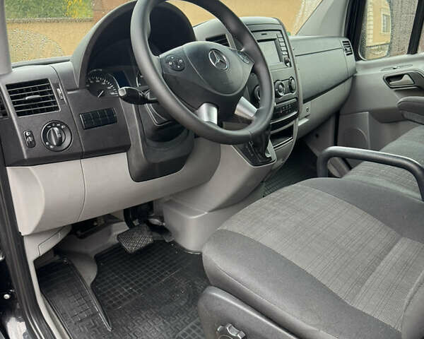 Черный Мерседес Sprinter, объемом двигателя 2.2 л и пробегом 337 тыс. км за 24900 $, фото 35 на Automoto.ua