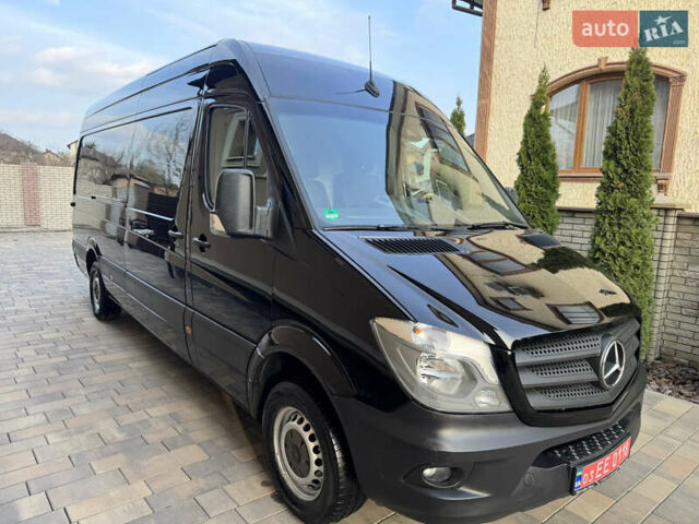 Черный Мерседес Sprinter, объемом двигателя 2.2 л и пробегом 284 тыс. км за 23900 $, фото 1 на Automoto.ua
