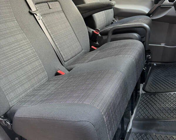 Черный Мерседес Sprinter, объемом двигателя 2.2 л и пробегом 284 тыс. км за 23900 $, фото 45 на Automoto.ua