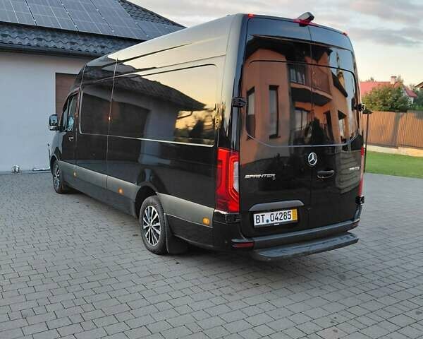 Черный Мерседес Sprinter, объемом двигателя 2.2 л и пробегом 345 тыс. км за 33000 $, фото 11 на Automoto.ua