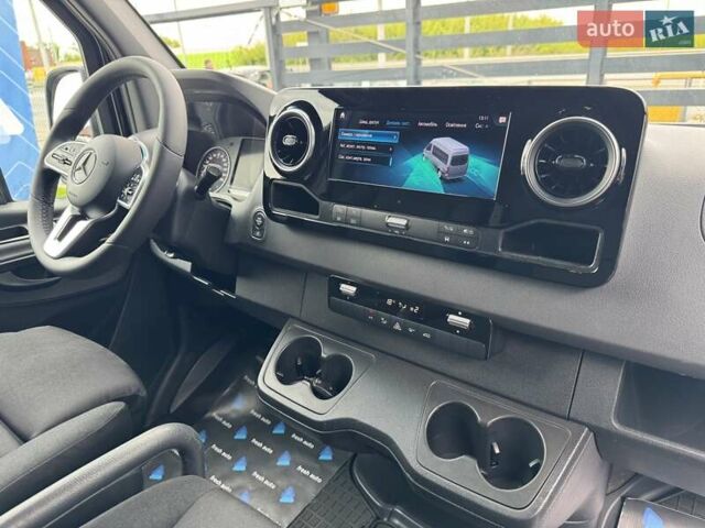 Черный Мерседес Sprinter, объемом двигателя 2.2 л и пробегом 286 тыс. км за 38900 $, фото 35 на Automoto.ua