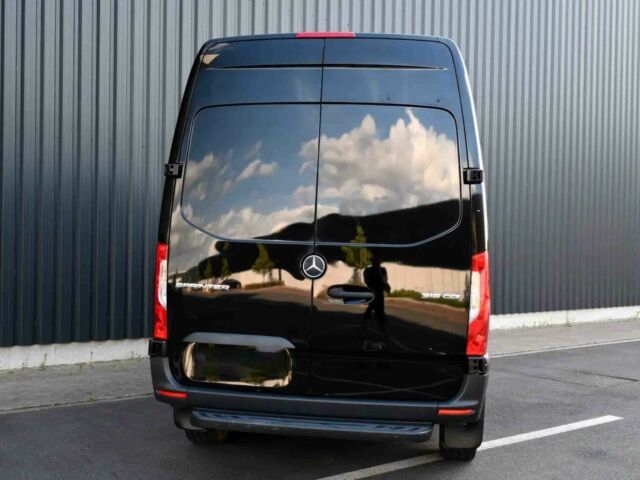 Черный Мерседес Sprinter, объемом двигателя 3 л и пробегом 33 тыс. км за 11000 $, фото 5 на Automoto.ua