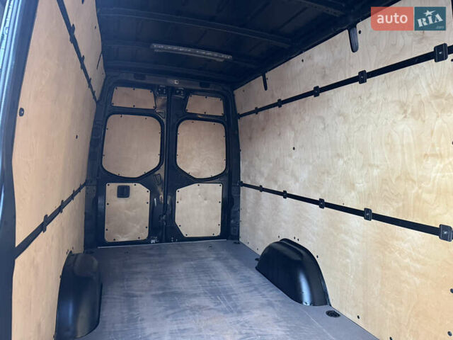 Черный Мерседес Sprinter, объемом двигателя 2.99 л и пробегом 271 тыс. км за 38700 $, фото 46 на Automoto.ua