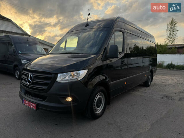 Черный Мерседес Sprinter, объемом двигателя 2.99 л и пробегом 271 тыс. км за 38700 $, фото 3 на Automoto.ua