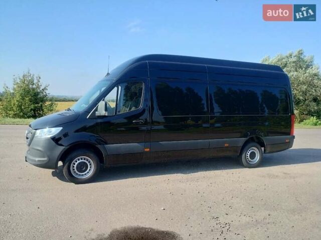Черный Мерседес Sprinter, объемом двигателя 2.2 л и пробегом 216 тыс. км за 22900 $, фото 1 на Automoto.ua