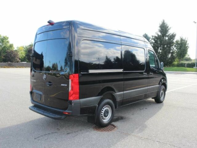 Черный Мерседес Sprinter, объемом двигателя 3 л и пробегом 34 тыс. км за 15000 $, фото 5 на Automoto.ua