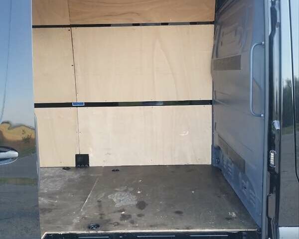 Черный Мерседес Sprinter, объемом двигателя 2.2 л и пробегом 216 тыс. км за 22900 $, фото 21 на Automoto.ua