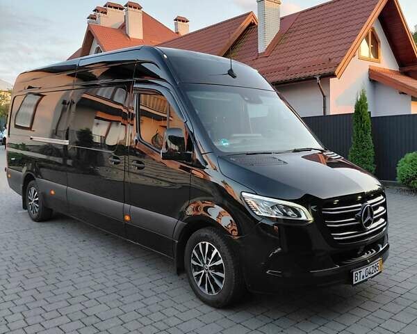 Черный Мерседес Sprinter, объемом двигателя 2.2 л и пробегом 345 тыс. км за 33000 $, фото 8 на Automoto.ua