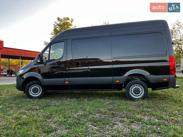 Черный Мерседес Sprinter, объемом двигателя 2.2 л и пробегом 208 тыс. км за 25000 $, фото 5 на Automoto.ua