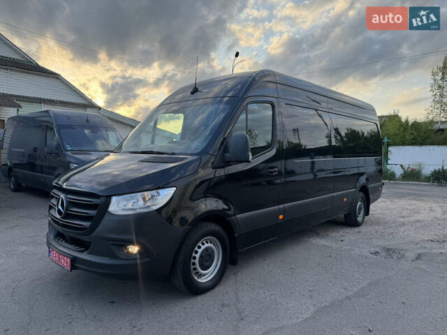 Черный Мерседес Sprinter, объемом двигателя 2.99 л и пробегом 271 тыс. км за 38700 $, фото 1 на Automoto.ua
