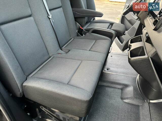 Черный Мерседес Sprinter, объемом двигателя 2.99 л и пробегом 271 тыс. км за 38700 $, фото 39 на Automoto.ua