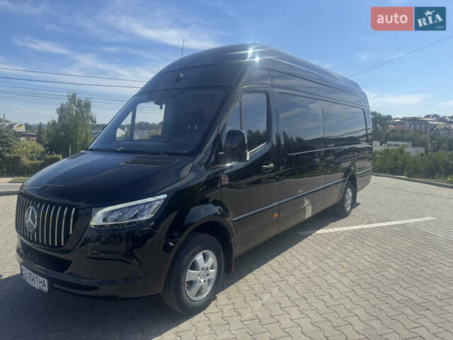 Черный Мерседес Sprinter, объемом двигателя 2.14 л и пробегом 204 тыс. км за 36136 $, фото 3 на Automoto.ua