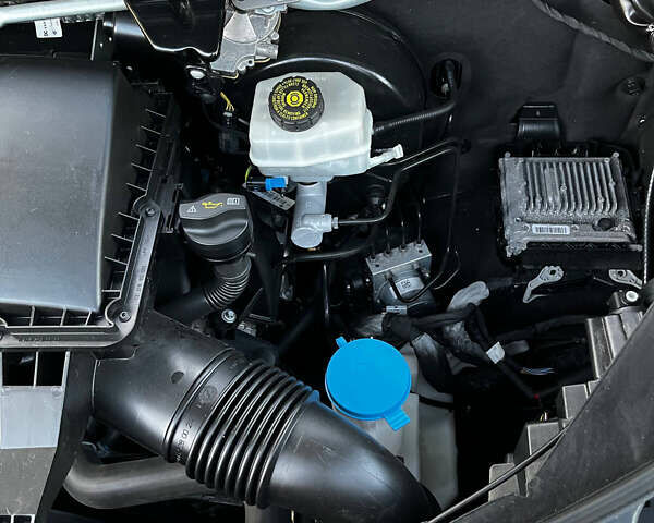 Черный Мерседес Sprinter, объемом двигателя 2.2 л и пробегом 208 тыс. км за 25000 $, фото 33 на Automoto.ua