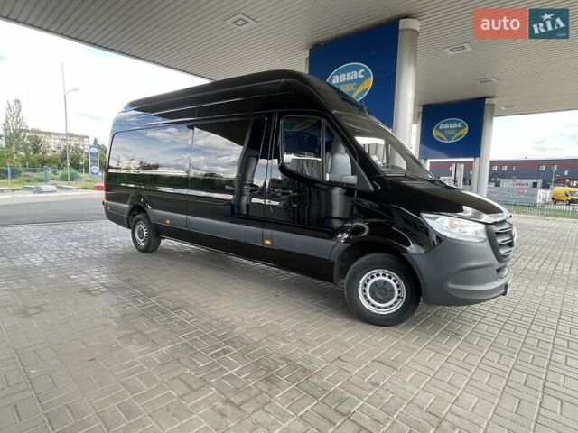 Черный Мерседес Sprinter, объемом двигателя 2.2 л и пробегом 248 тыс. км за 25000 $, фото 5 на Automoto.ua
