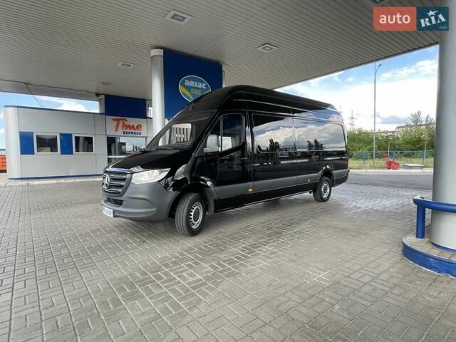 Черный Мерседес Sprinter, объемом двигателя 2.2 л и пробегом 248 тыс. км за 25000 $, фото 3 на Automoto.ua